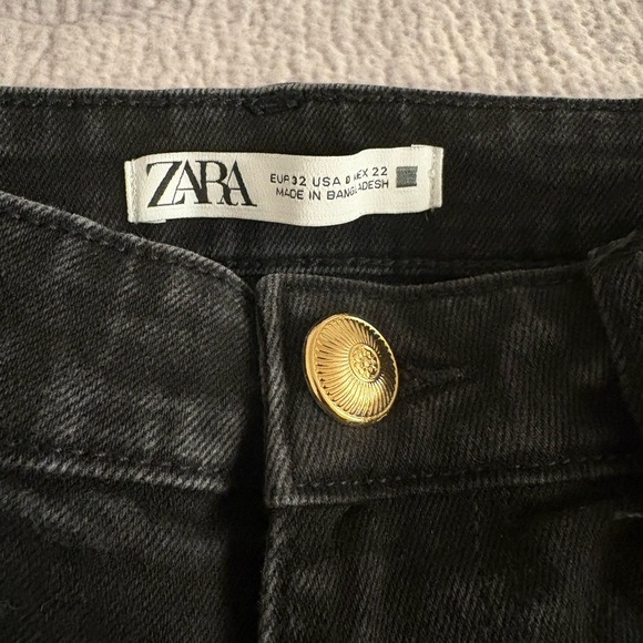 Zara High Waisted Cropped Flare Wide Leg Jeans - Washed Black Denim - Picture 4 of 5